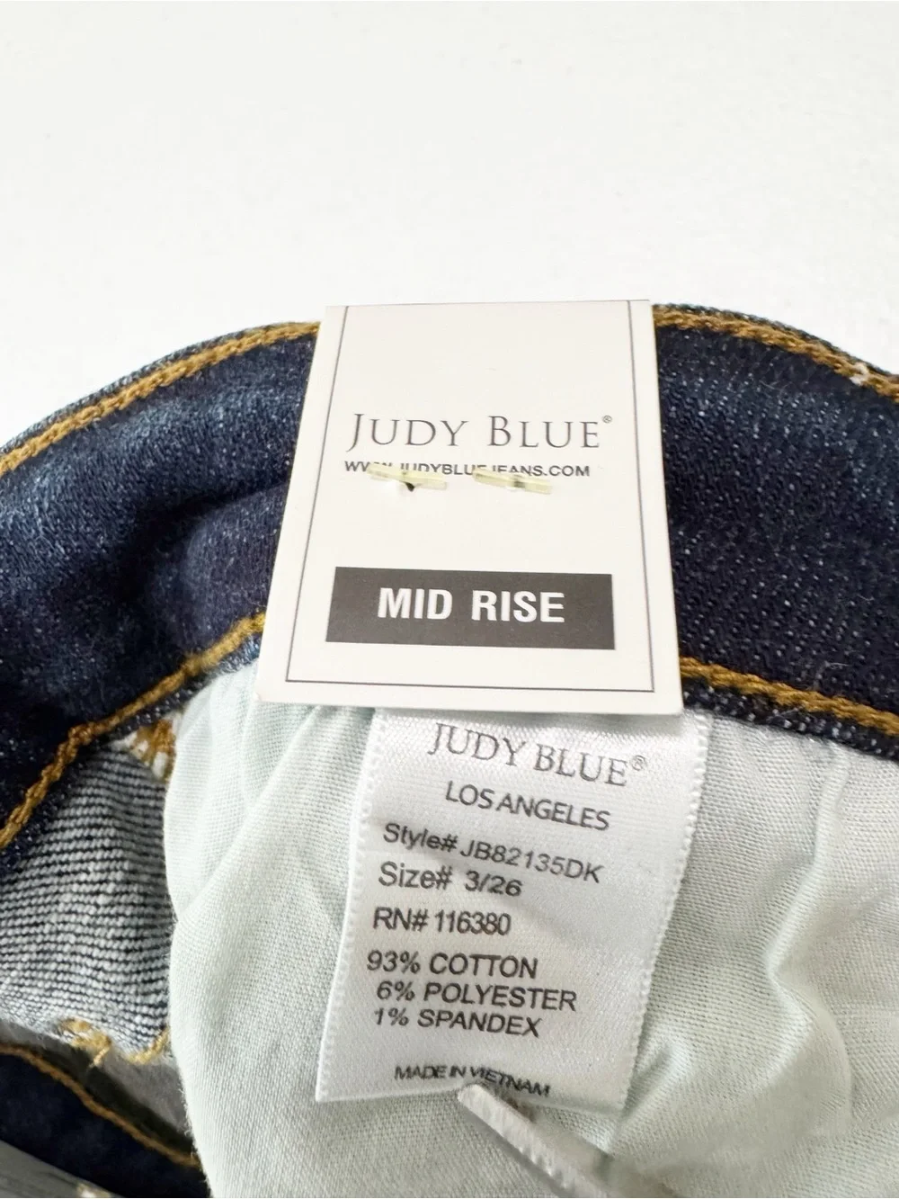 Judy Blue Destructed Mid Rise Skinny Jeans NWT 26
